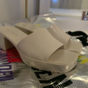 STEVE MADDEN HARLIN BONE SZ 9